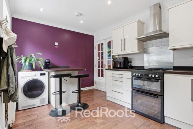 3 bed Semi-Detached for sale Image 5