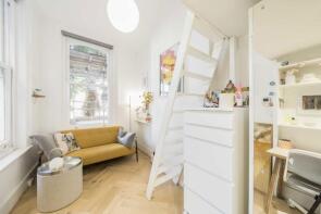 Flat 3a, 75, Compayne Gardens, London NW6 3RS