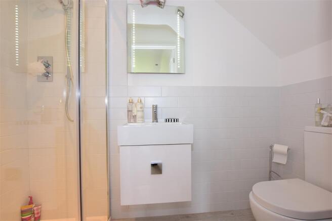 En-Suite Shower Room 4