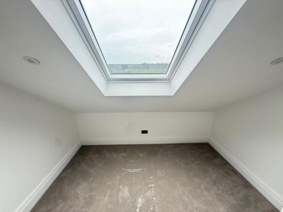4 bed Detached for sale Image 6