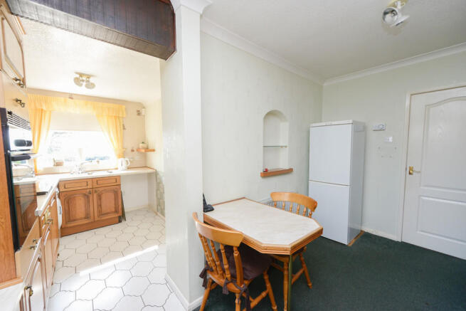 Kitchen/breakfast...