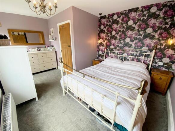 2 bed Terraced for sale Image 9