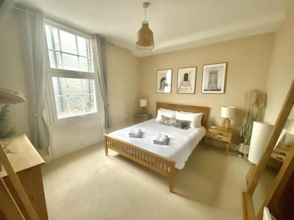 1 bed Flat to rent Image 7