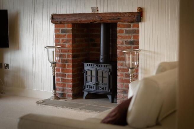 6 bed Detached for sale Image 5