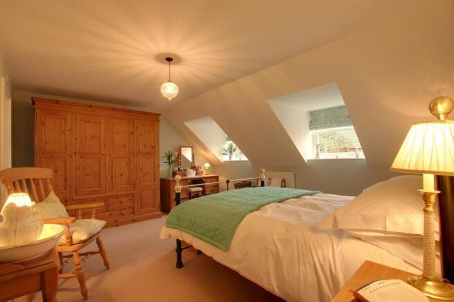 Bedroom 1 (Double)