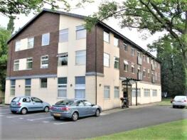 Flat 12, Leecrest House, Doncaster Road, Ardsley, Barnsley S71 5EH