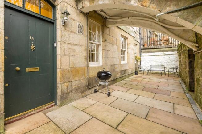 Front Door/Courtyard