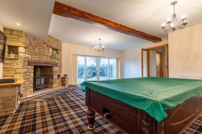 7 bed Detached for sale Image 4