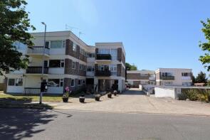 18, Cheryl Court, Uplands Road, Clacton-on-sea CO15 1BD