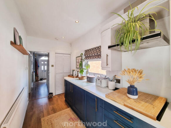 3 bed Semi-Detached for sale Image 9