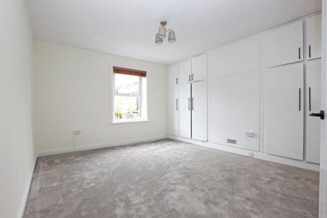 2 bed Terraced for sale Image 5