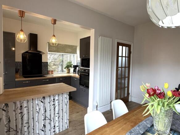 2 bed Semi-Detached for sale Image 8