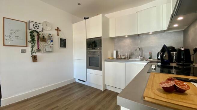 Bayscape kitchen (3)