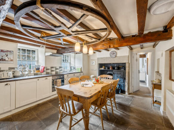 2 bed Detached for sale Image 6