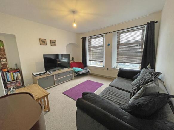 Ermington Terrace 13 - Lounge Front.jpg