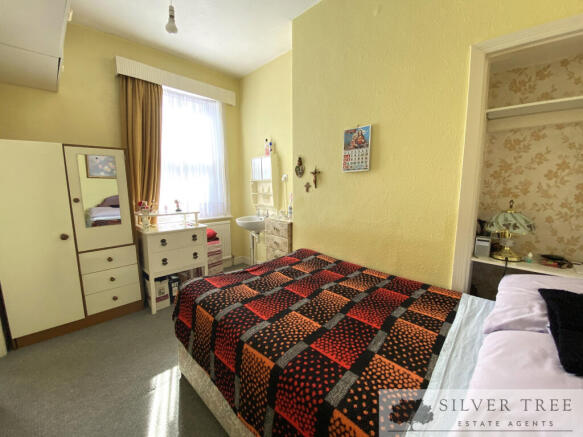 6 bed Terraced for sale Image 7