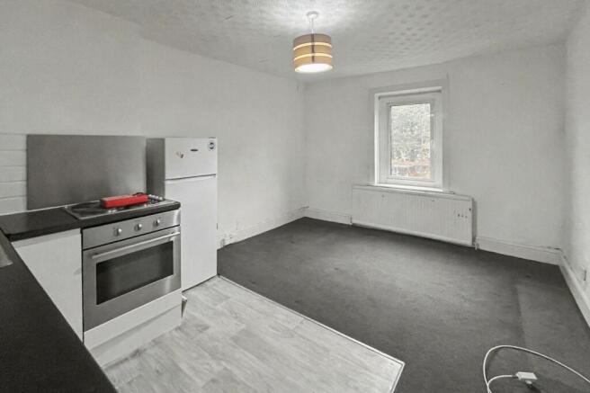 Flat 2, 7 Dunheved Road South Thornton Heath CR7 6AD