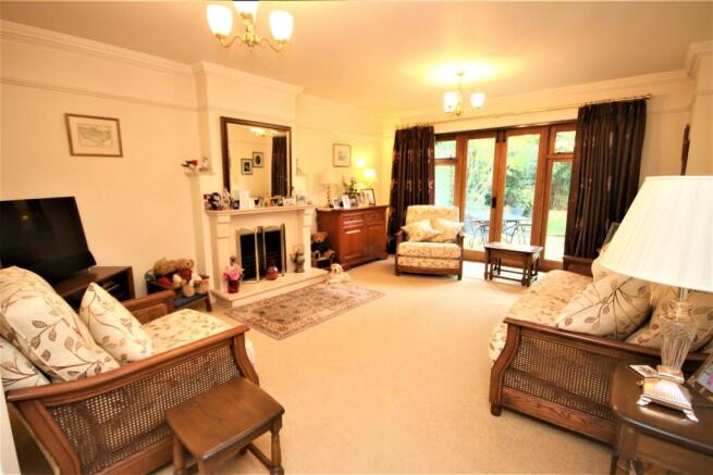 MAIN RECEPTION ROOM: PIC. 1