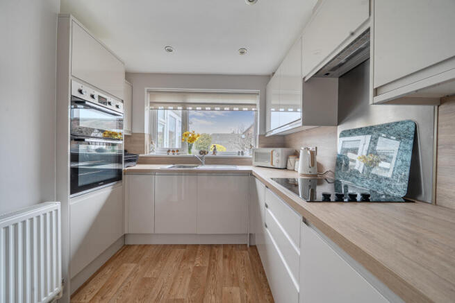 1425709469b2c0bb78022