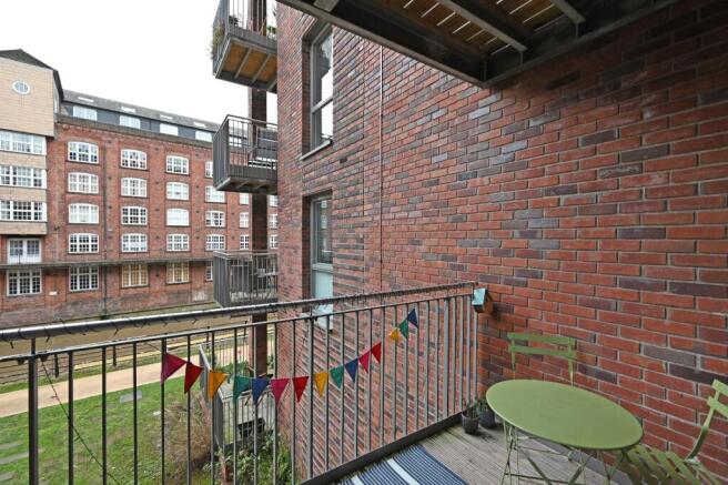 2 bed Flat to rent Image 10