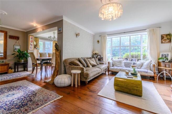 Sitting/Dining Room