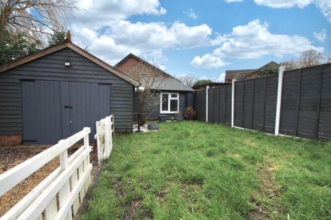 Garden & Garage/Workshop
