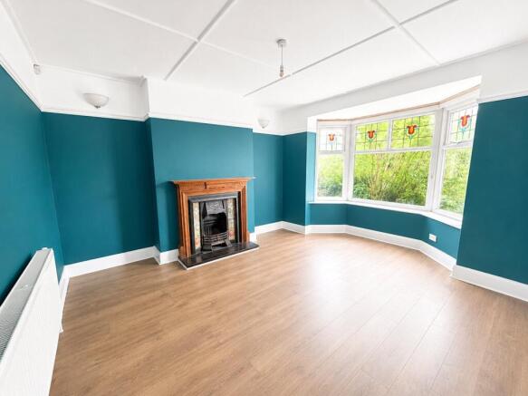 4 bed Semi-Detached for sale Image 6