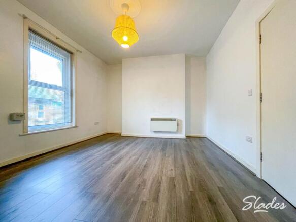 2 23 Cumnor Road Lou