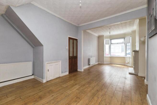 3 bed Terraced for sale Image 4