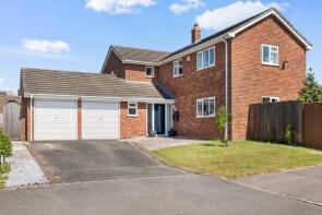 37, Eastbank Drive, Worcester WR3 7BH