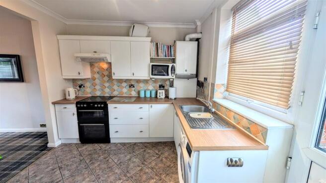 3 bed Terraced for sale Image 7