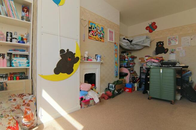 3 bed Terraced for sale Image 9