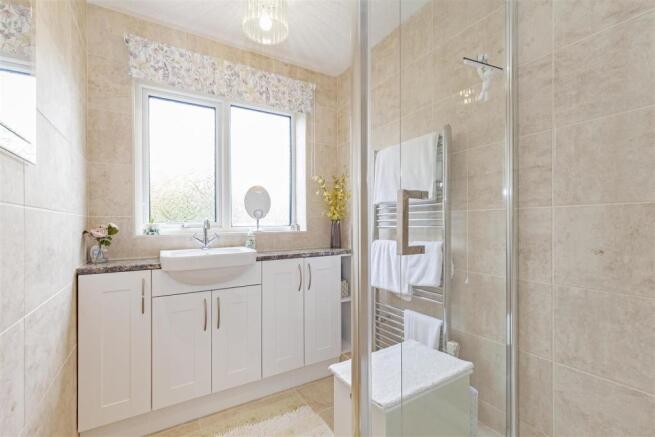 Shower Room-1.jpg