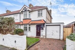 120, First Avenue, Lancing BN15 9QE