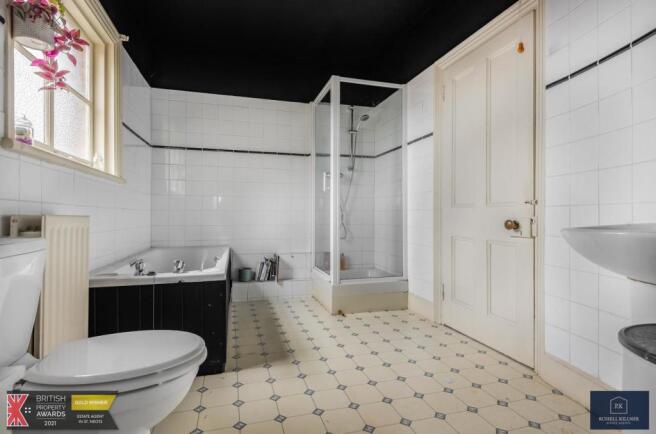 En Suite.