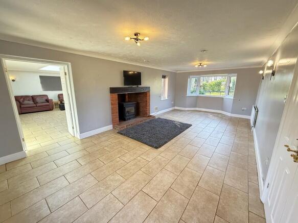 LIVING ROOM 1