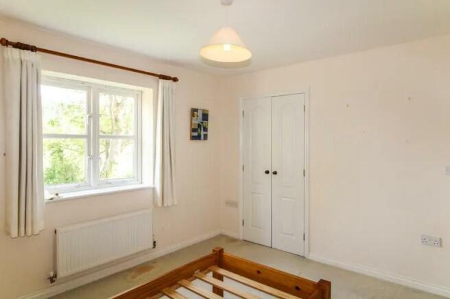 8154cbdd674da7bfd17268a9d2317bb3a7a0116b BEDROOM.j