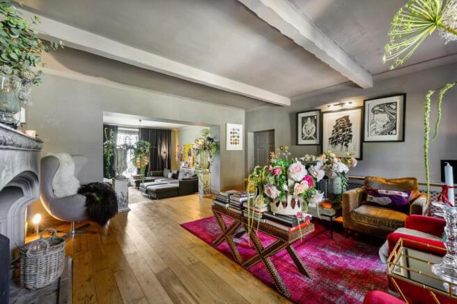 5 bed Farm House for sale Image 4
