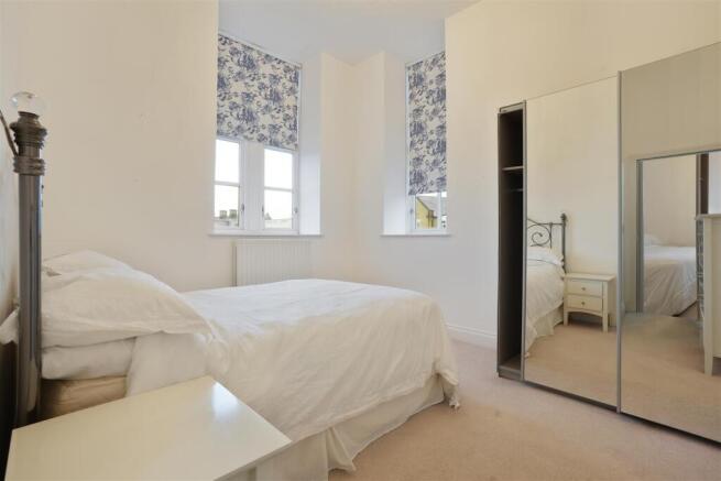 2 bed Apartment for sale Image 9