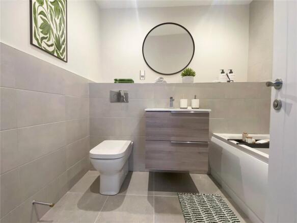 3 bed Semi-Detached for sale Image 10