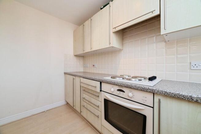 2 bed Apartment for sale Image 4