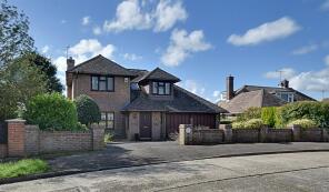 1, Grazebrook Close, Bexhill-on-sea TN39 4TB