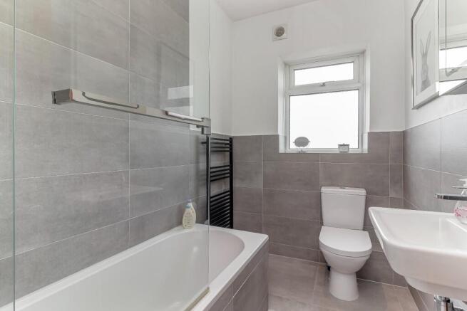 3 bed Duplex for sale Image 11