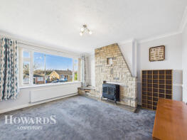 14, Claydon Drive, Lowestoft NR32 3DY