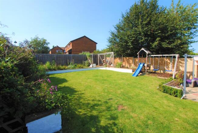 Bedford garden 2.jpg