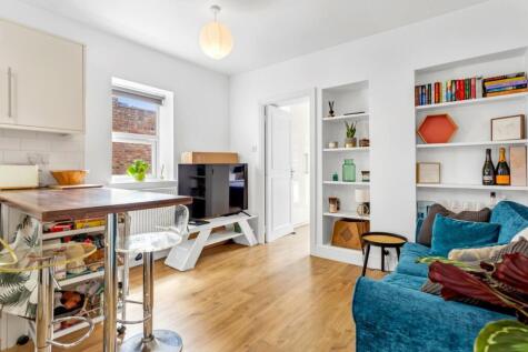 Alexandra Grove, London, N4