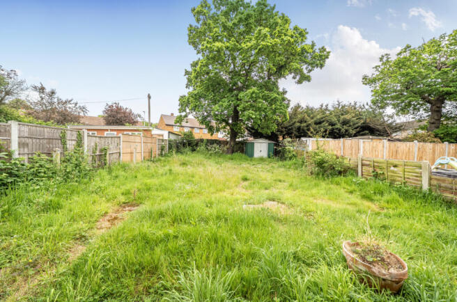Manford Way, Chigwell photo 4