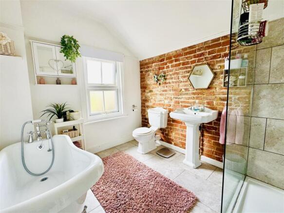 BATHROOM: