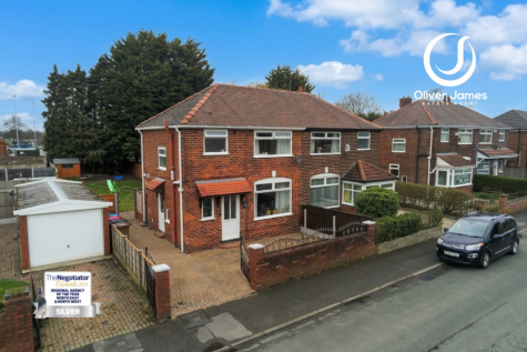 Leyland Avenue, Irlam, M44