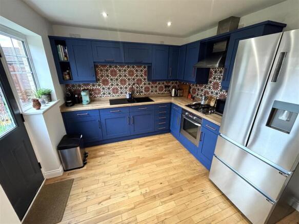 Open Plan Kitchen, Dining and Family Room